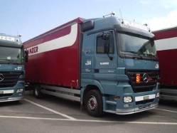 MB-Actros-1844-MP2-Planzer-Junco-301105-02