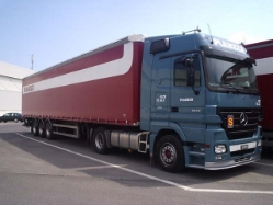 MB-Actros-1844-MP2-Planzer-Junco-301105-04