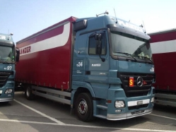 MB-Actros-1844-MP2-Planzer-Junco-301105-08