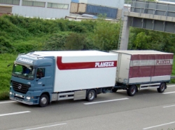 MB-Actros-MP2-Planzer-Hefele-020207-01