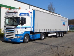 Scania-R-420-Provstgaard-Behn-110704-01