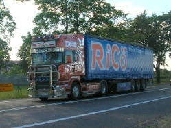 Scania-4er-Ricoe-Skrzypczak-120705-01