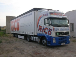 Volvo-FH12-Ricoe-Skrzypczak-020805-02