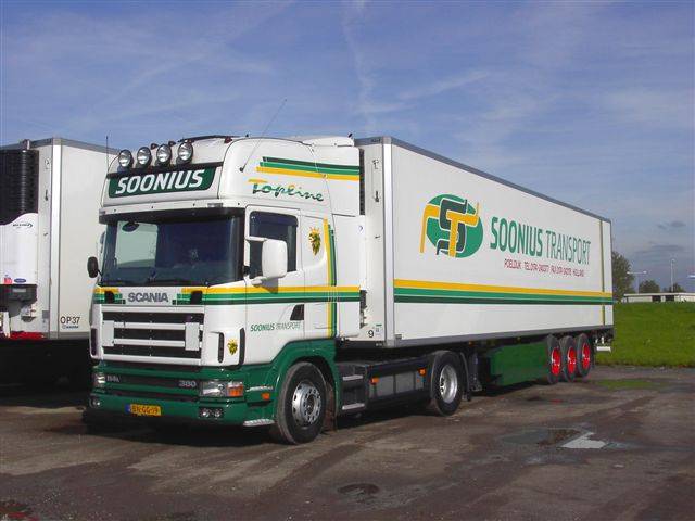 Scania-114-L-380-Soonius-deVisser-290605-01.jpg - Rob de Visser