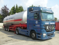 MB-Actros-MP2-Tersteeg-Voss-120806-01