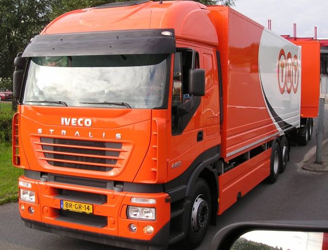 LZV-Iveco-Stralis-AS-260S48-TNT-AWolters-070805-02.jpg - A. Wolters