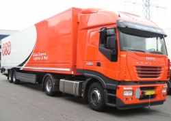 Iveco-Stralis-AS-440S42-TNT-AWolters-041106-03