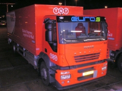 Iveco-Stralis-AD-TNT-Wolters-281206-01