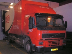 Volvo-FM12-TNT-Wolters-281206-01