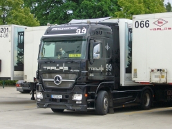 MB-Actros-1861-BE-Tralas-Voss-180507-04