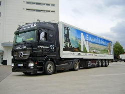 MB-Actros-1861-BE-Tralas-Voss-180507-09