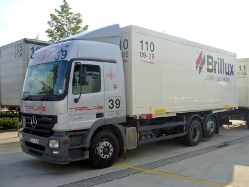 MB-Actros-MP2-2541-Tralas-Voss-180507-06