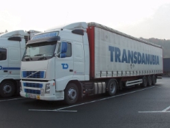Volvo-FH12-460-Transdanubia-Holz-181105-02