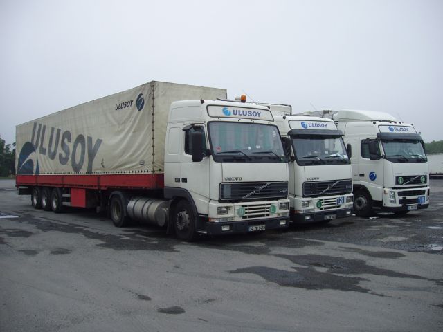 Volvo-FH12-420-Ulusoy-Holz-120904-1-TR.jpg - Frank Holz