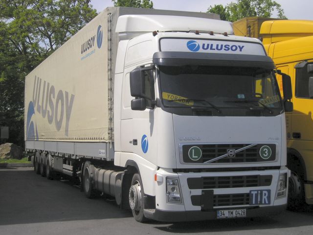Volvo-FH12-420-Ulusoy-Reck-240505-01.jpg - Marco Reck