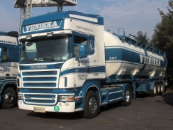 Scania-R-500-Viinikka-Holz-100105-01