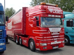 Scania-144-L-530-Voegel-DS-201209-02