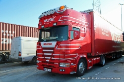 Scania-124-L-470-Voegel-030511-01