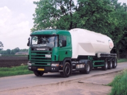 Scania-114-C-380-Vos-RElskamp-290505-01