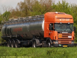 Scania-124-L-420-Vos-020506-02