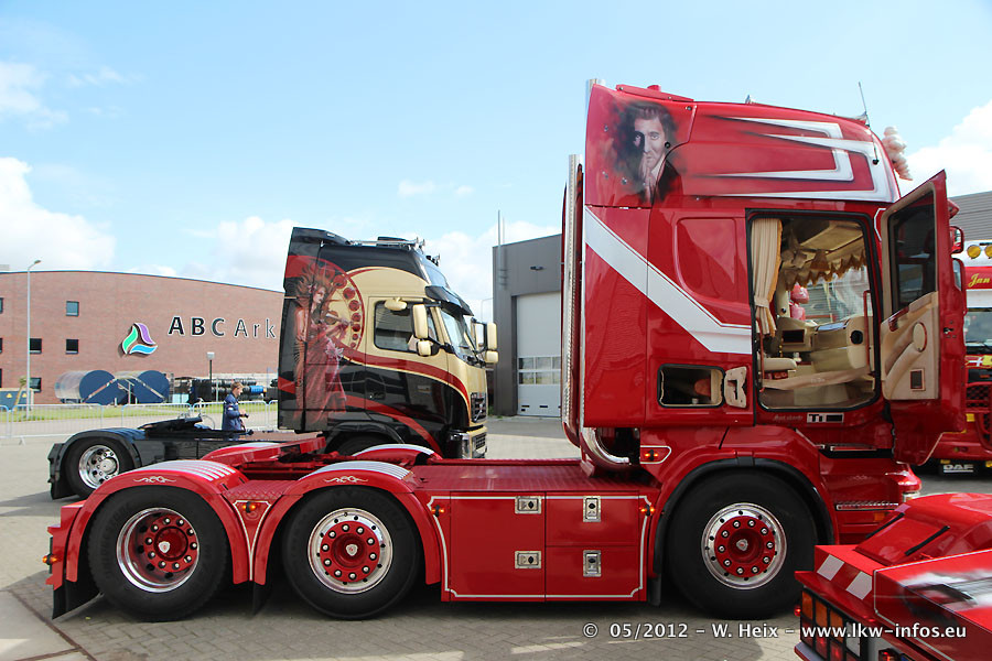 Truckshow-5-Jahre-Special-Interior-Urk-120512-367.jpg