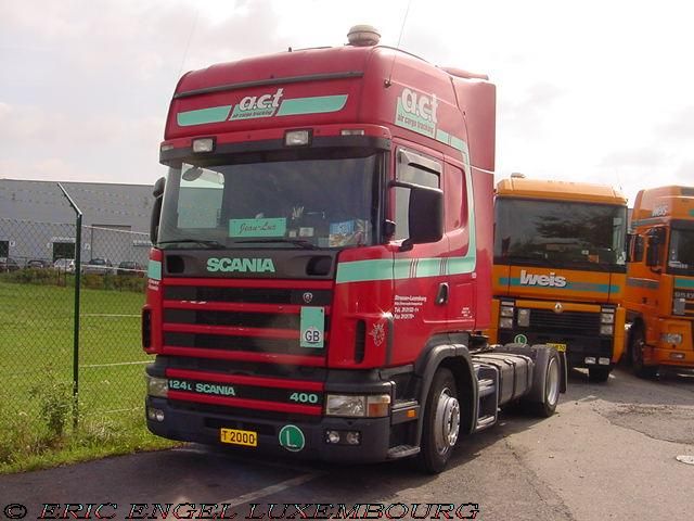 Scania-124-L-400-Weis-Engel-140905-02.jpg - Eric Engel