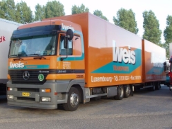 MB-Actros-2540-Weis-Holz-210706-02