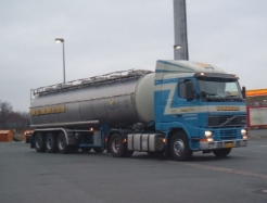 Volvo-FH12-Wemmers-Rolf-130805-01