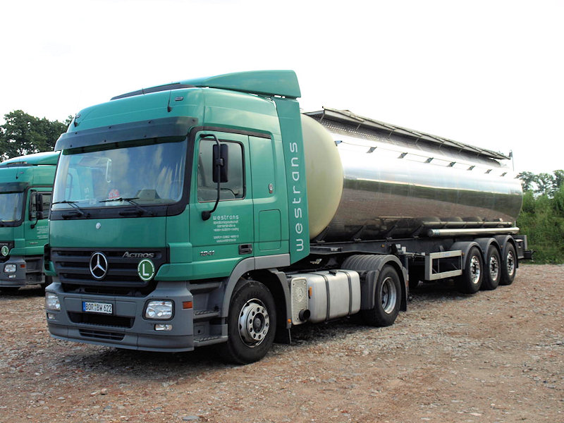MB-Actros-MP2-1841-Westrans-Voss-130708-01.jpg