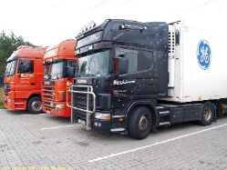 Scania-4er-schwarz-Wirtz-220604-04