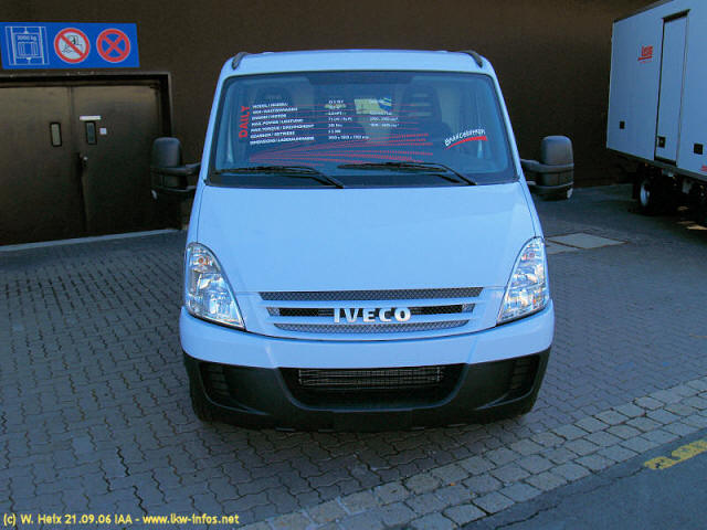 Iveco-Daily-III-35-S-10-weiss-220906-02.jpg - Iveco Daily 35 S 10
