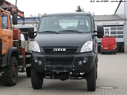 Iveco-Daily-III-35-S-18-W-4x4-schwarz-160609-02
