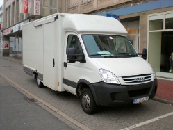 Iveco-Daily-III-weiss-Kleinrensing-120609-01