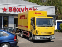 Iveco-EuroCargo-DHL-DS-270610-01