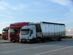 Iveco-EuroCargo-weiss-Posern-140409-01