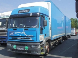 Iveco-EuroTech-blau-Holz-210704-1