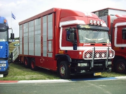 Iveco-EuroTech-rot-Rolf-200804-1