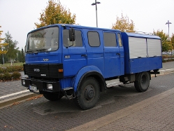 Iveco-MK-9016-blau-Weddy-131108-01