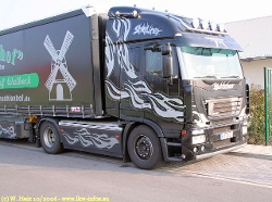 Iveco-Stralis-AS-Boettcher-151006-01