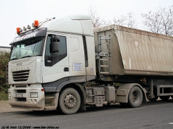 Iveco-Stralis-AS-Clanzett-261206-01