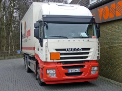 Iveco-Stralis-AS-II-260-S-42-weiss-Voss-171207-03