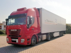 Iveco-Stralis-AS-II-440-S-45-Thermotraffic-DS-201209-01