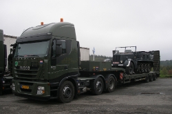 Iveco-Stralis-AS-II-440-S-50-NL-Armee-Holz-100810-01