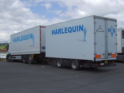 Iveco-Stralis-AT-260S35-Harlequin-Holz-010604-2