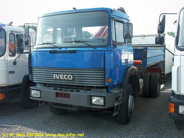 Iveco-180-23-blau-100904-1.jpg - Iveco 180-23