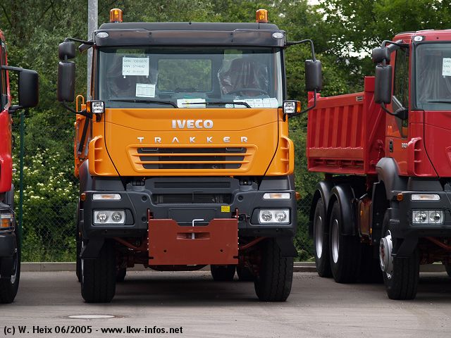 Iveco-Trakker-190T35-orange-120605-01.jpg - Iveco Trakker 190 T 35