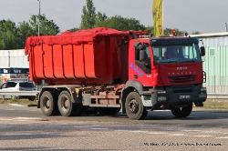 Iveco-Trakker-I-330-T-26-rot-180511-01
