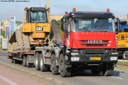 Iveco-Trakker-II-AD-410-T-45-rot-230510-01