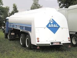 MAN-735-L-Aral-Niedermeier-051004-3
