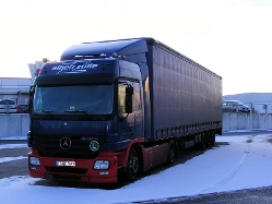 MB-Actros-MP2-1846-Zuefle-Posern-030108-01
